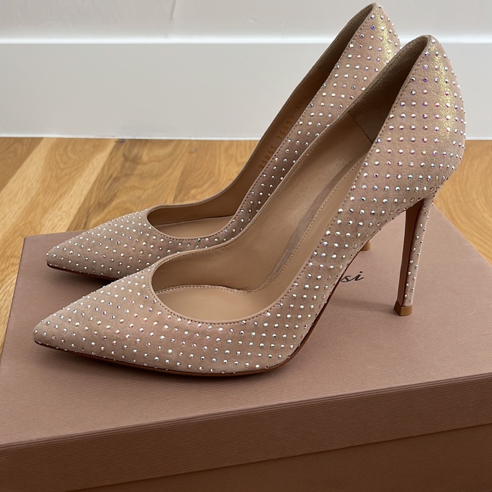 GIANVITO ROSSI Embellished Suede Pumps